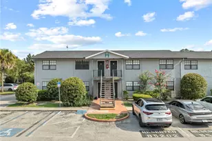 205 Poinsettia Pine Ct, Tampa, FL 33612 - Photo 1