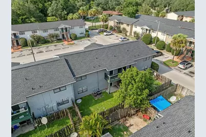 205 Poinsettia Pine Court #201, Tampa, FL 33612 - Photo 17