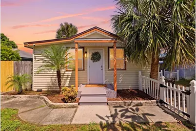 1751 29th Avenue N, Saint Petersburg, FL 33713 - Photo 1