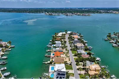 115 Aleta Drive, Belleair Beach, FL 33786 - Photo 15