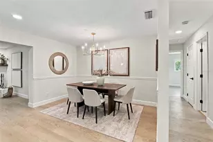 11515 Imperial Grove Dr W, Largo, FL 33774 - Photo 17