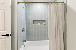 11515 Imperial Grove Dr W, Largo, FL 33774 - Photo 5