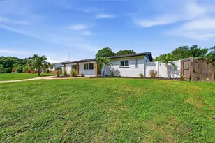 3360 70th St N, Saint Petersburg, FL 33710 - Photo 7