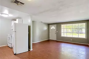 3509 E Chelsea St, Tampa, FL 33610 - Photo 9