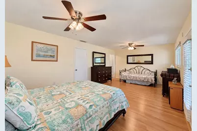 8075 112th Street #302, Seminole, FL 33772 - Photo 13