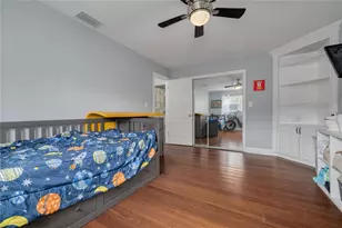 874 Serpentine Dr S, Saint Petersburg, FL 33705 - Photo 29