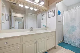1801 Orchid Ct, Sun City Center, FL 33573 - Photo 17