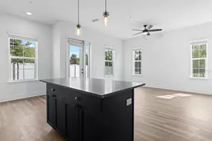 6313 Elk Run Pl, Tampa, FL 33614 - Photo 7