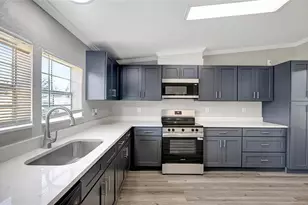 30148 Clearview Dr, Wesley Chapel, FL 33545 - Photo 17