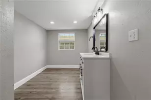 320 E Althea Ave, Tampa, FL 33612 - Photo 23