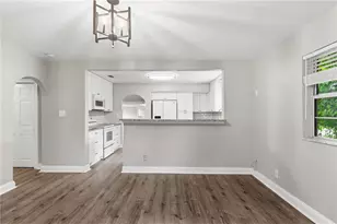 320 E Althea Ave, Tampa, FL 33612 - Photo 7