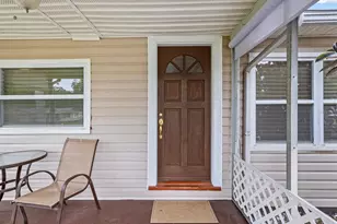 5291 43rd Ave N, Saint Petersburg, FL 33709 - Photo 3