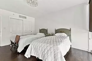 470 3rd Street S, Saint Petersburg, FL 33701 - Photo 21
