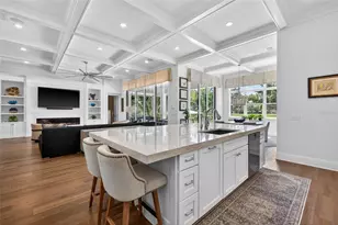 1341 Monterey Blvd NE, Saint Petersburg, FL 33704 - Photo 7
