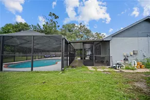 2041 Shadow Pine Dr, Brandon, FL 33511 - Photo 29