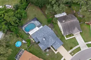 2041 Shadow Pine Dr, Brandon, FL 33511 - Photo 35