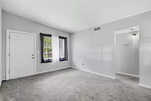 1408 E 140th Ave, Tampa, FL 33613 - Photo 9
