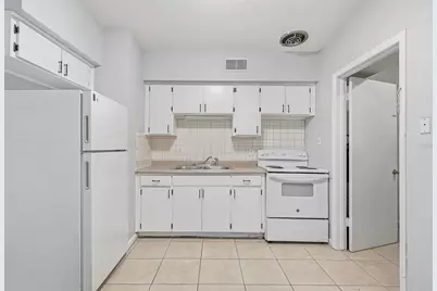 1408 E 140th Avenue, Tampa, FL 33613 - Photo 15