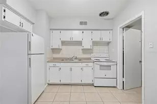 1408 E 140th Ave, Tampa, FL 33613 - Photo 15