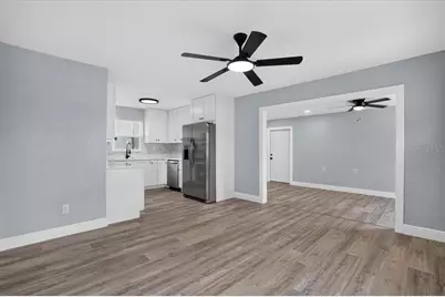 6790 Date Palm Avenue S, Saint Petersburg, FL 33707 - Photo 5