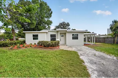 6790 Date Palm Avenue S, Saint Petersburg, FL 33707 - Photo 1