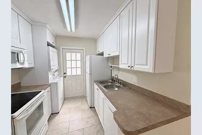 1788 Poinsettia Avenue, Tarpon Springs, FL 34689 - Photo 5