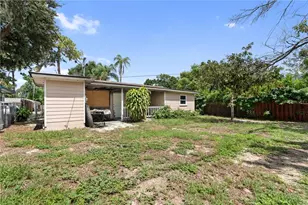 4246 Courier Ln W, Holiday, FL 34691 - Photo 17