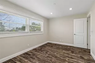 13548 Bellewood Ave, Seminole, FL 33776 - Photo 25