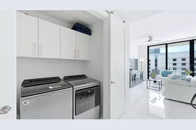 100 1st Avenue N #1407, Saint Petersburg, FL 33701 - Photo 17