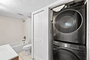 2051 Skimmer Ct W, Clearwater, FL 33762 - Photo 17
