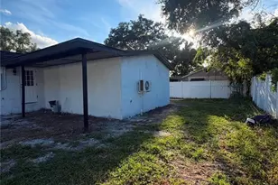 122 E 130th Ave, Tampa, FL 33612 - Photo 13