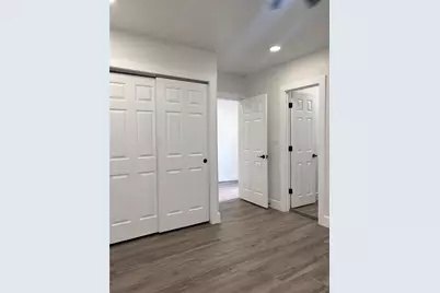 122 E 130th Avenue, Tampa, FL 33612 - Photo 9