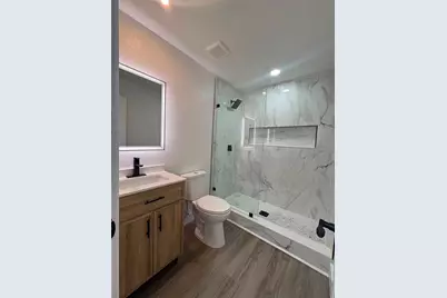 122 E 130th Avenue, Tampa, FL 33612 - Photo 15