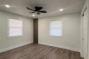 122 E 130th Ave, Tampa, FL 33612 - Photo 17