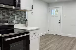 122 E 130th Ave, Tampa, FL 33612 - Photo 11