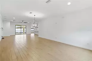 4028 Salida Del Sol Dr, Sun City Center, FL 33573 - Photo 5