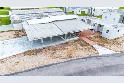 37234 Carol Ave, Zephyrhills, FL 33542 - Photo 27