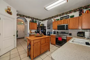 10330 Goldenbrook Way, Tampa, FL 33647 - Photo 13