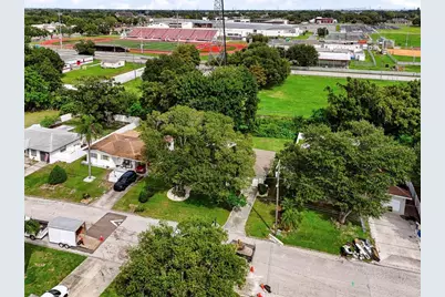615 Brookside Drive, Clearwater, FL 33764 - Photo 17