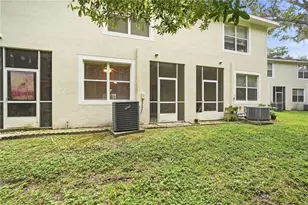 3513 High Hampton Cir, Tampa, FL 33610 - Photo 21
