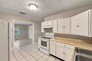 116 W Osborne Ave, Tampa, FL 33603 - Photo 13