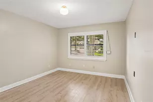 1175 San Carlos Ave NE, Saint Petersburg, FL 33702 - Photo 13