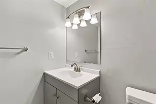6340 Newtown Cir, Tampa, FL 33615 - Photo 15