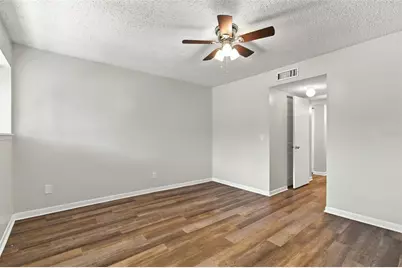 6340 Newtown Circle #40A4, Tampa, FL 33615 - Photo 7