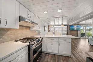 115 99th Ave, Treasure Island, FL 33706 - Photo 13