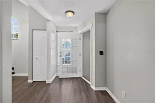 12145 Armenia Gables Cir, Tampa, FL 33612 - Photo 13
