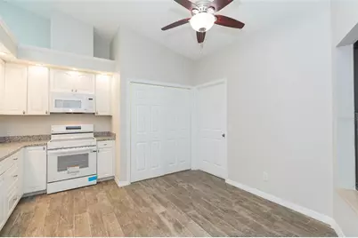6541 Brentwood Drive, Zephyrhills, FL 33542 - Photo 7
