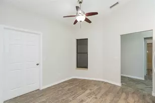 6541 Brentwood Dr., Zephyrhills, FL 33542 - Photo 11