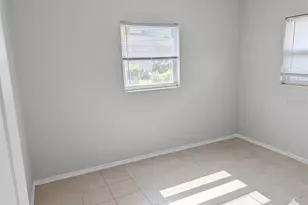 2334 38th Ave N, Saint Petersburg, FL 33713 - Photo 7