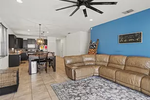 8706 Hinsdale Heights Dr, Polk City, FL 33868 - Photo 3